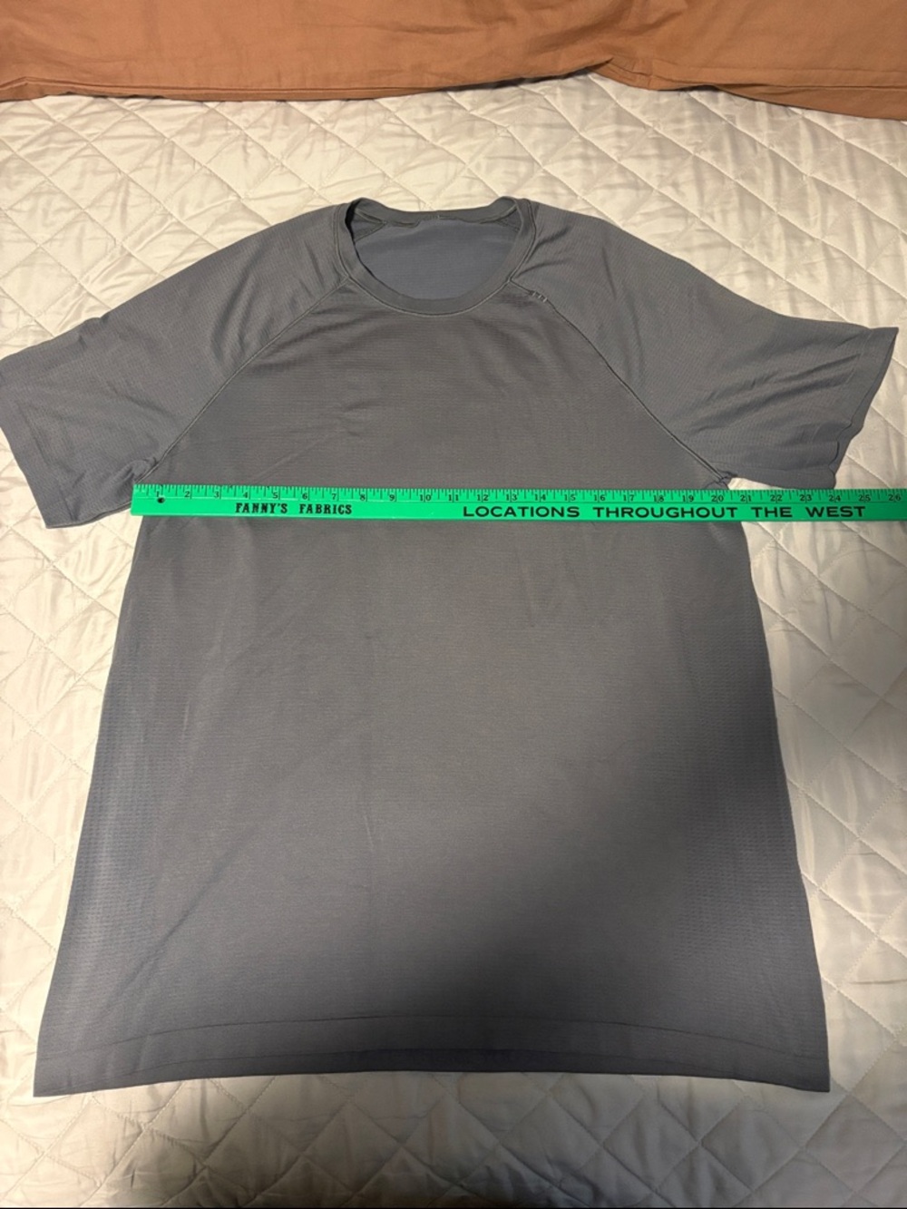 lululemon athletica Short Sleeve Crew in Gray